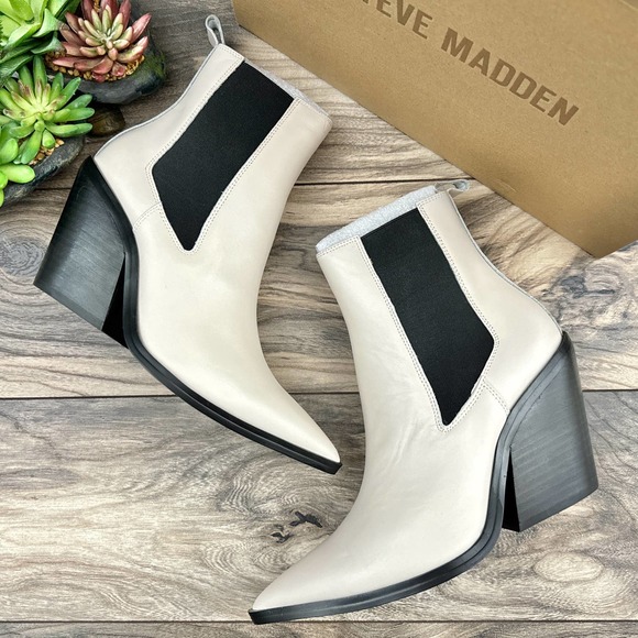 Steve Madden Shoes - NIB Steve Madden Caution 8.5M Bone Leather Pointed Toe Western Style Booties